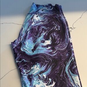 Kyodan Marble Pattern Leggings in Purple and Blue